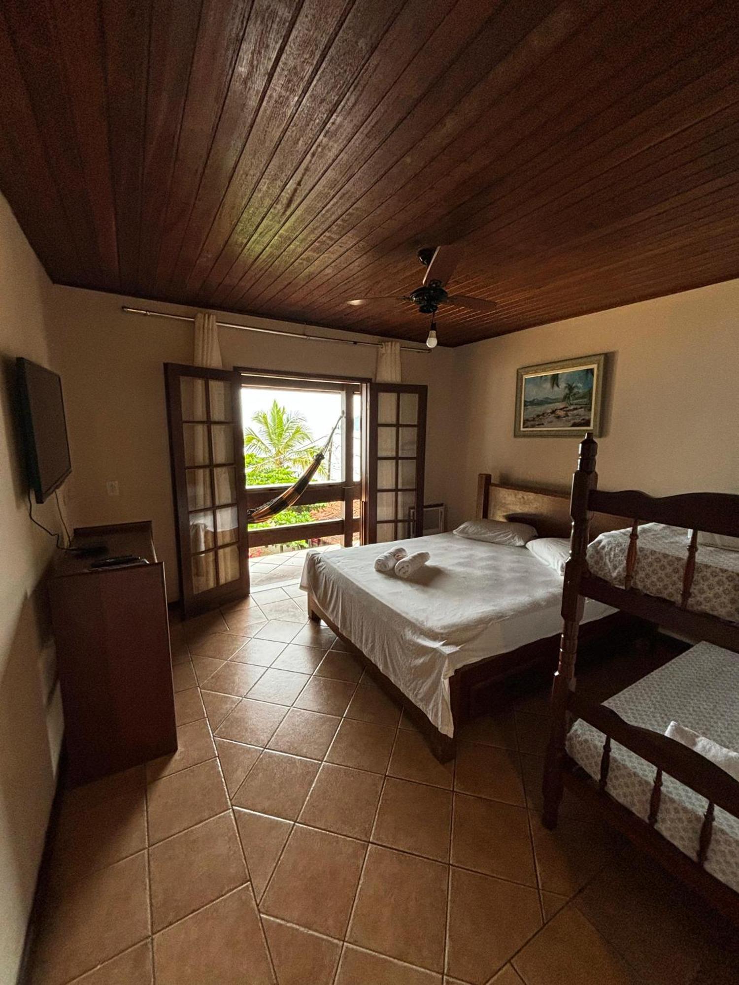 Inn Tony Montana Praia de Aracatiba
